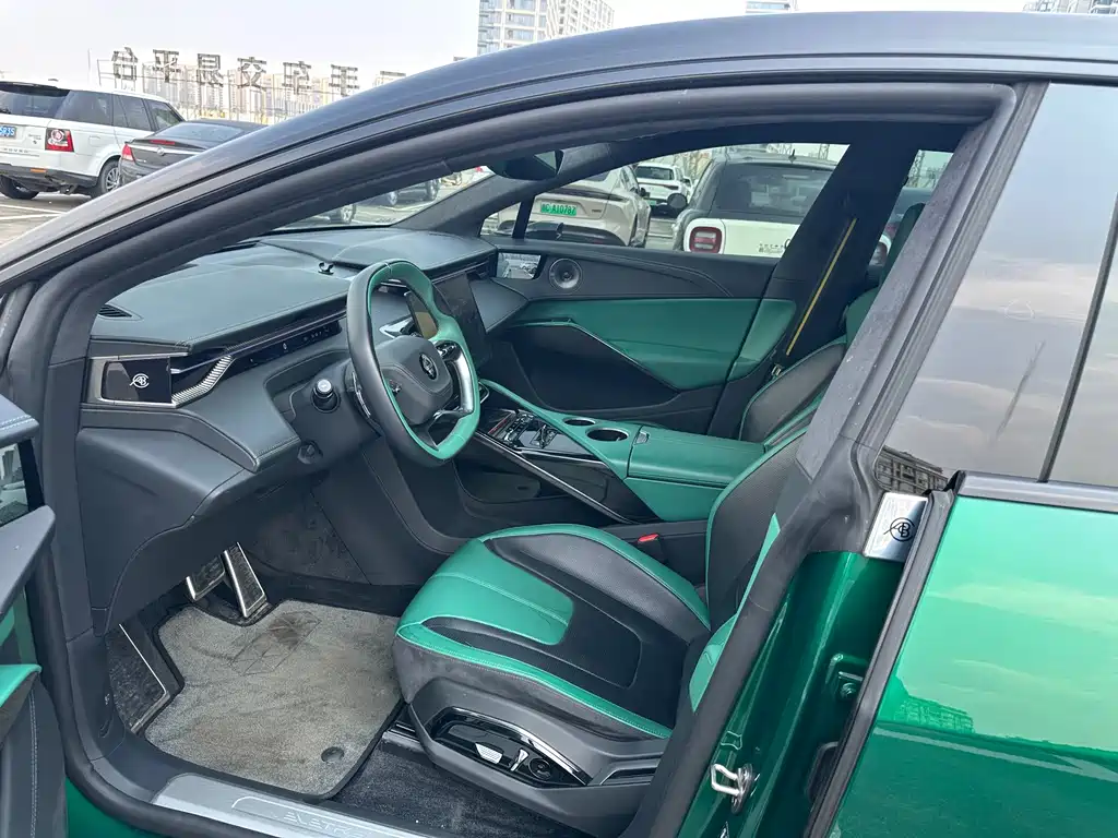 Lotus Eletre — миниатюра 4