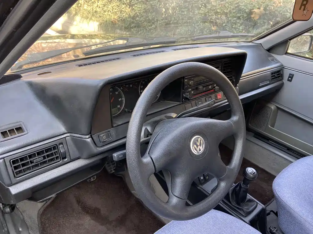 Volkswagen Santana 09 1.8 MT