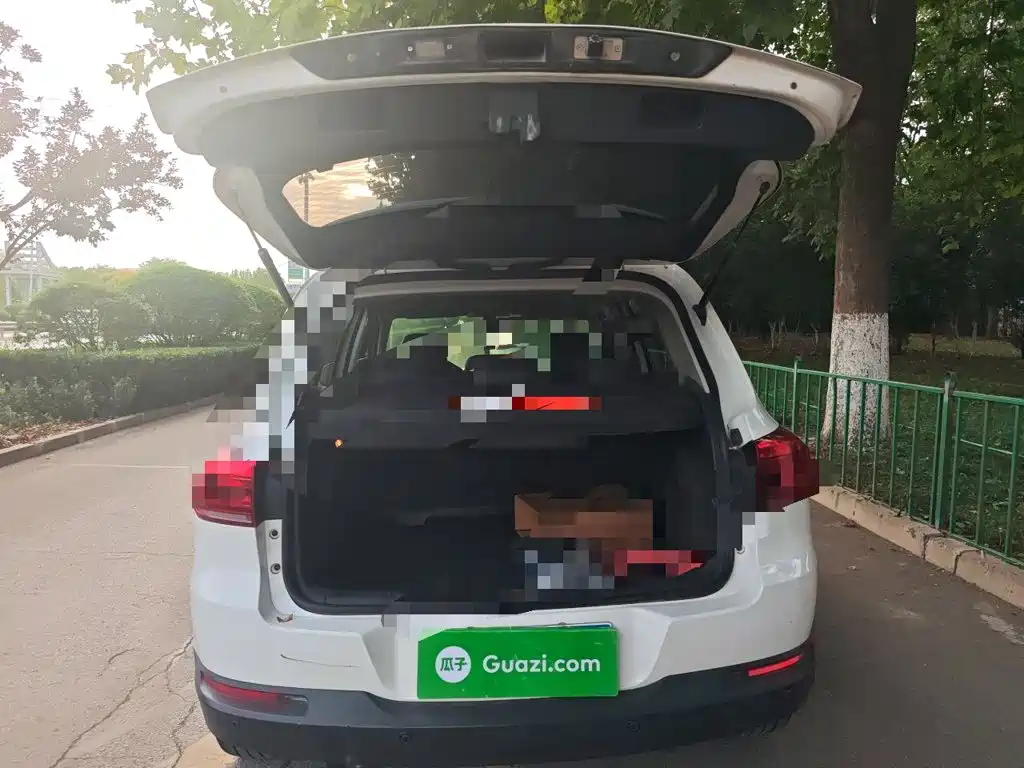 Volkswagen Tiguan — миниатюра 10