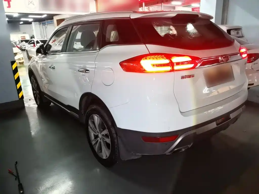 Geely Boyue — миниатюра 5