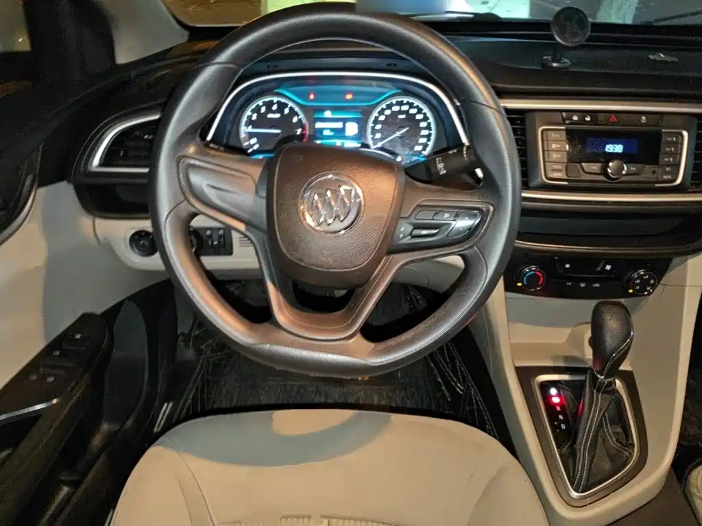 Buick Excelle — миниатюра 12