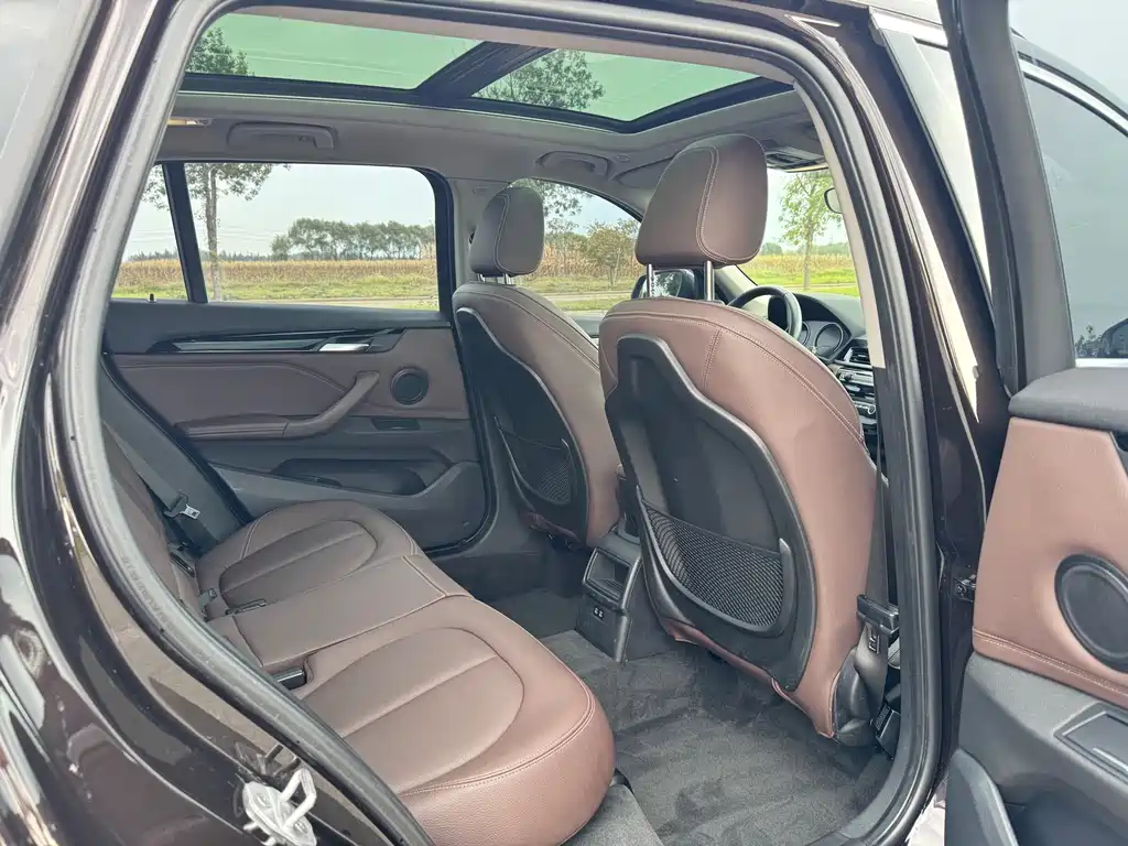 BMW X1 — миниатюра 13