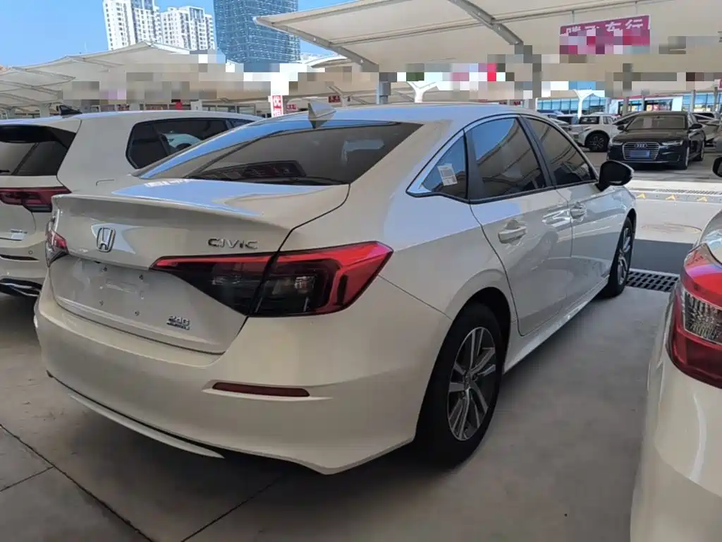 Honda Civic — миниатюра 7