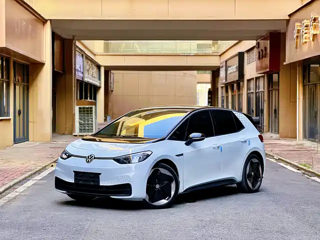 VOLKSWAGEN ID.3 2023