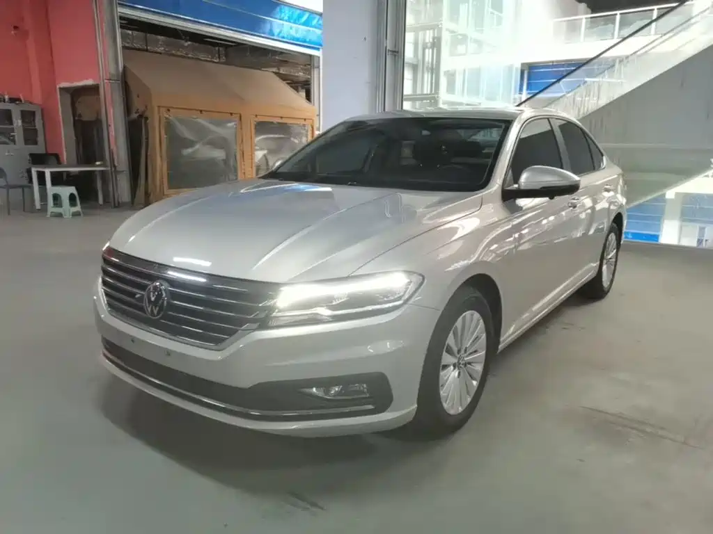 Volkswagen Lavida — миниатюра 2