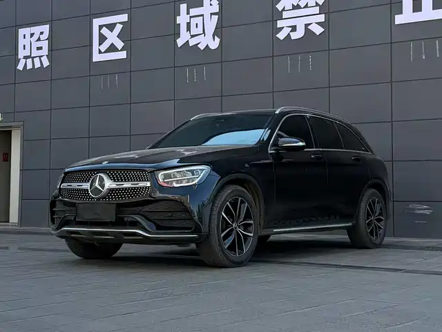MERCEDES-BENZ GLC