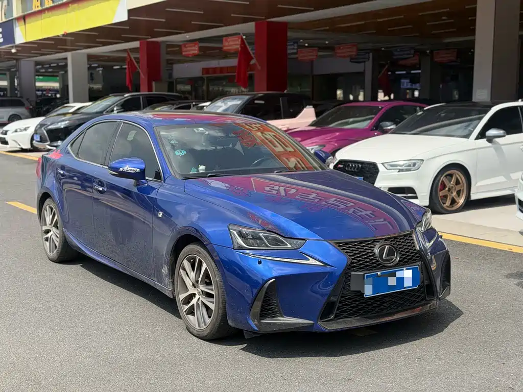 Lexus IS — миниатюра 2