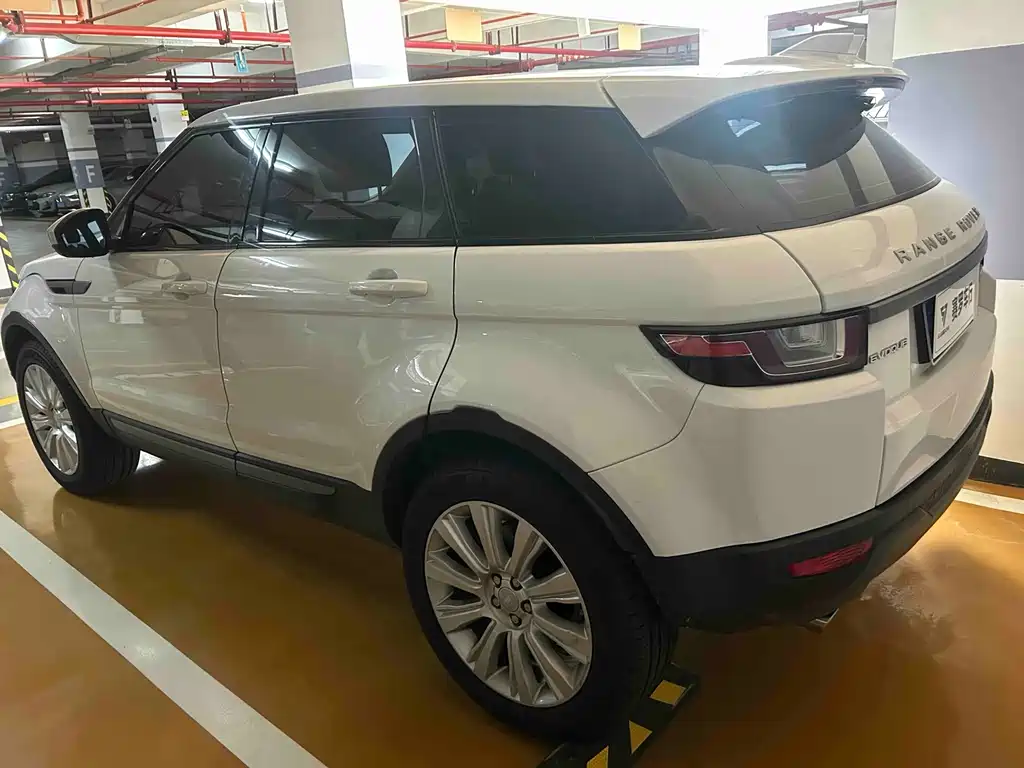 Land Rover Evoque — миниатюра 8