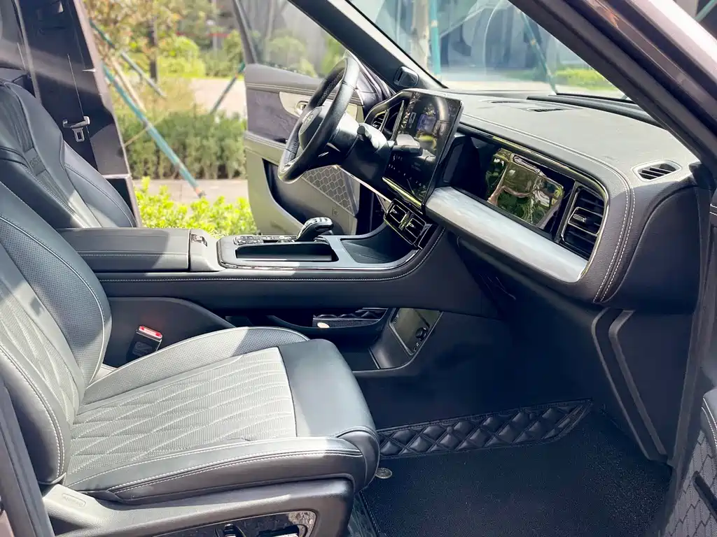 GAC GS8 2024 2.0TM Luxury