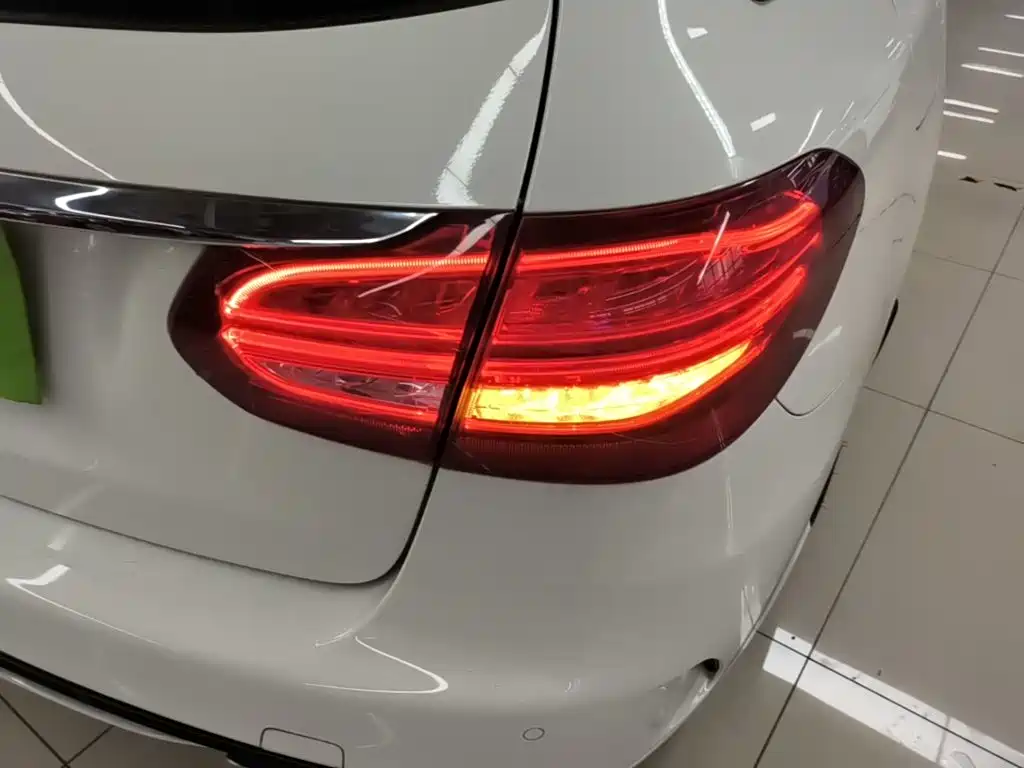 Mercedes-Benz C-Class (Import) — миниатюра 8