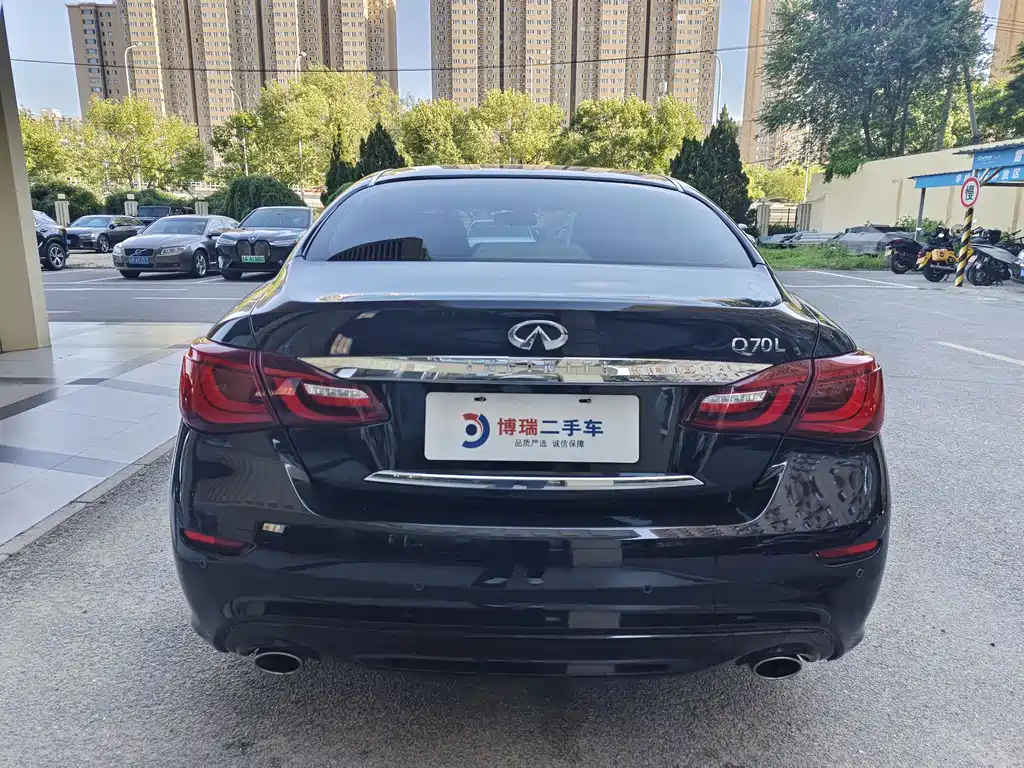 Infiniti Q70 2017 Q70L 2.5L Enjoy