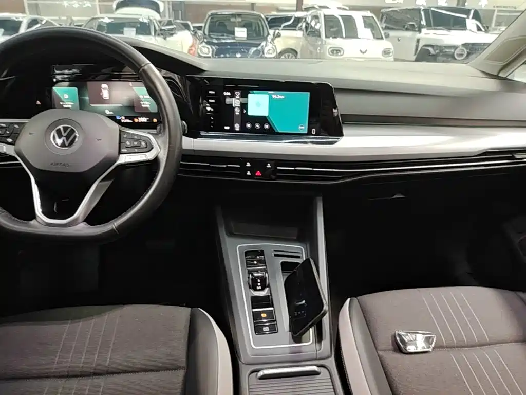 Volkswagen Golf — миниатюра 14