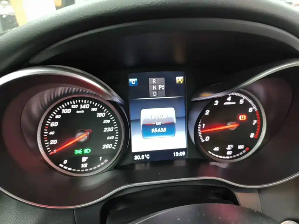 Mercedes-Benz C-Class (Import) — миниатюра 12