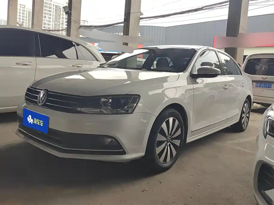 Volkswagen Sagitar 2018