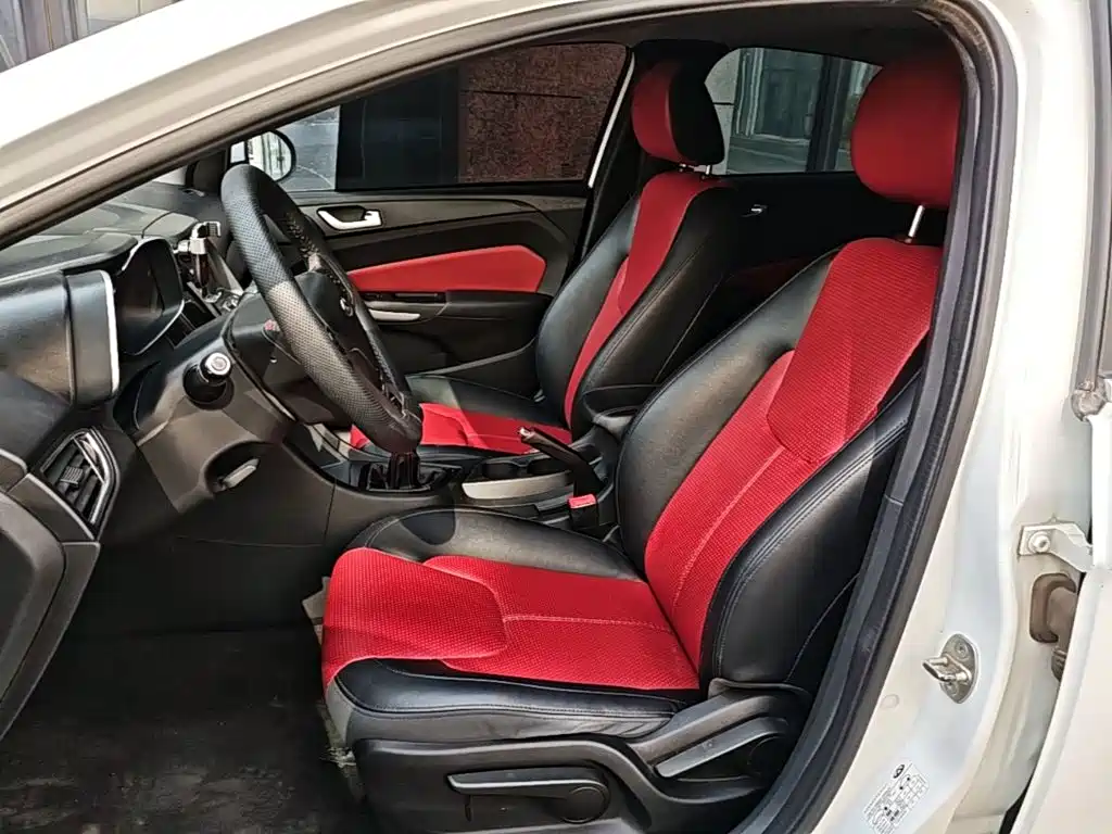 Chery Arrizo 5 — миниатюра 15
