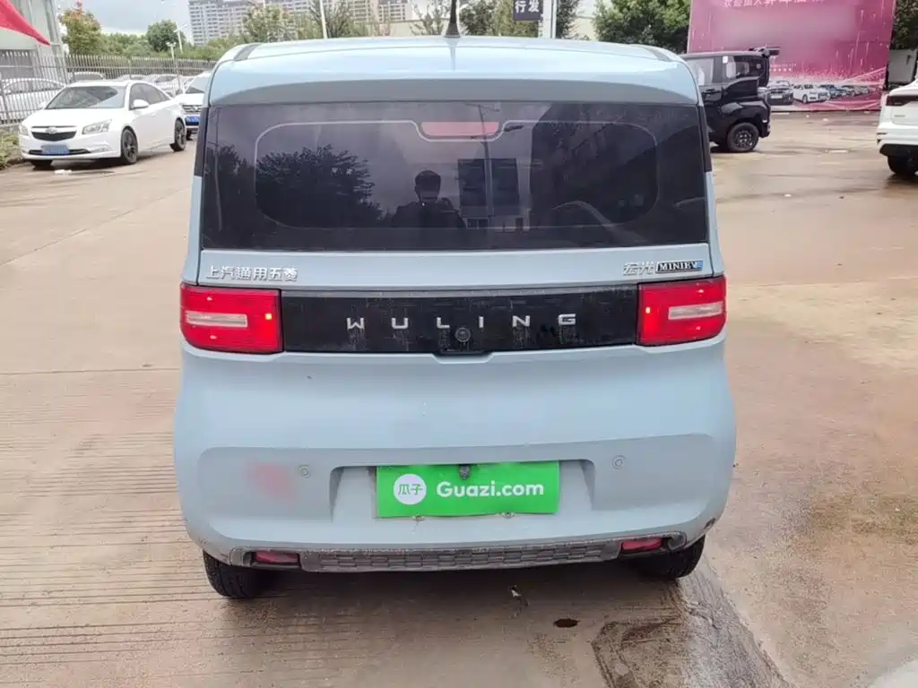 Wuling MINIEV — миниатюра 6