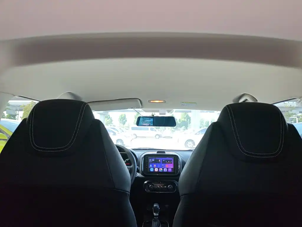 Roewe Clever — миниатюра 18