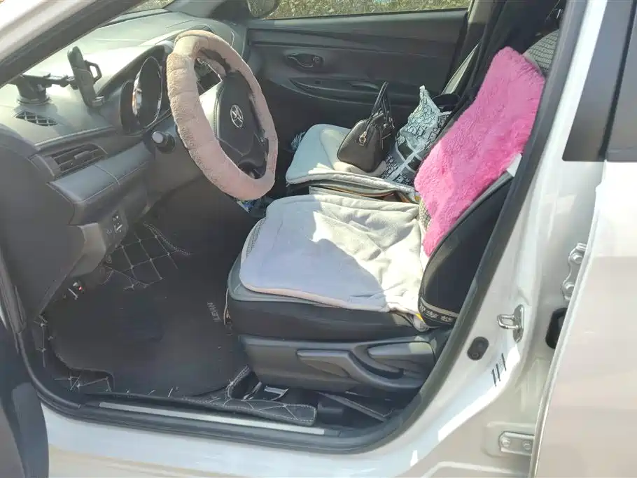 TOYOTA YARIS L ZHIXUAN