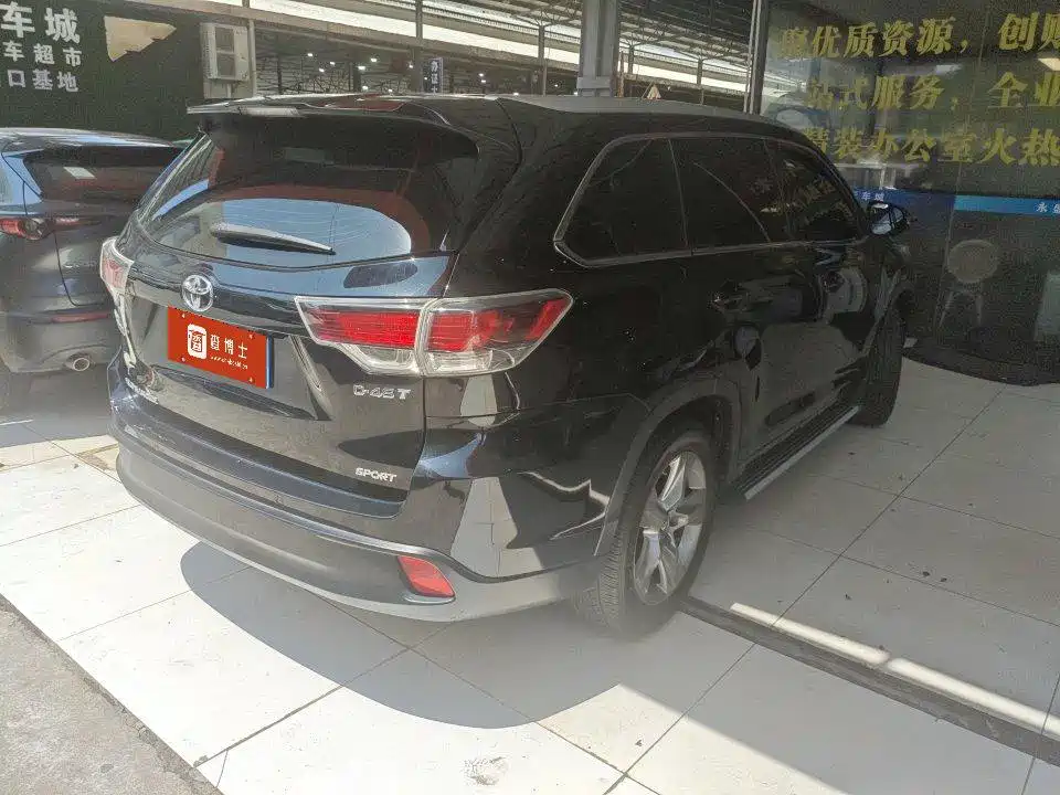 Toyota Highlander — миниатюра 3