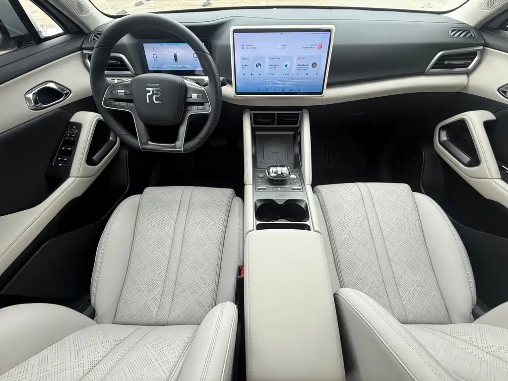 BYD Yuan UP — миниатюра 13
