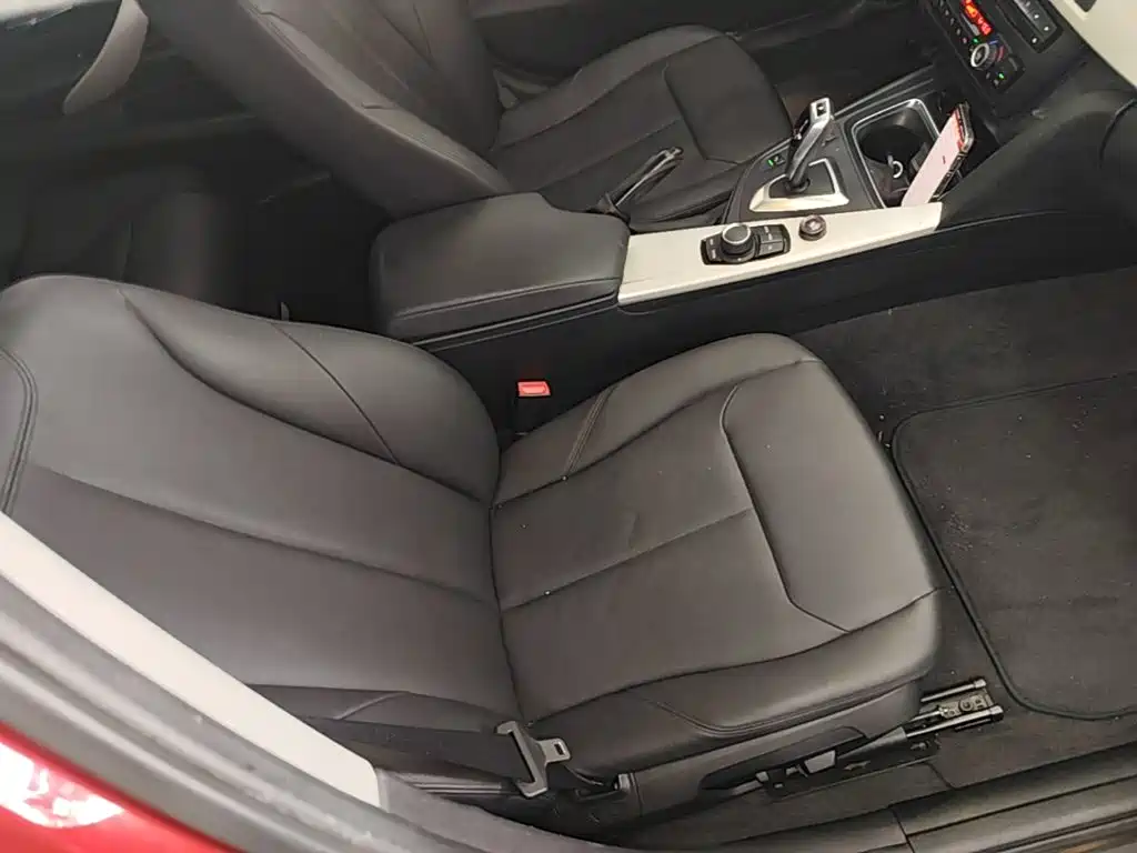 BMW 3 Series — миниатюра 25