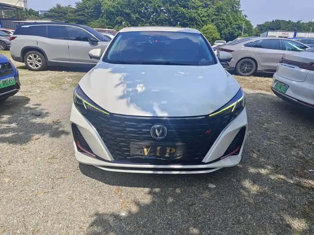 Changan Eado — миниатюра 2
