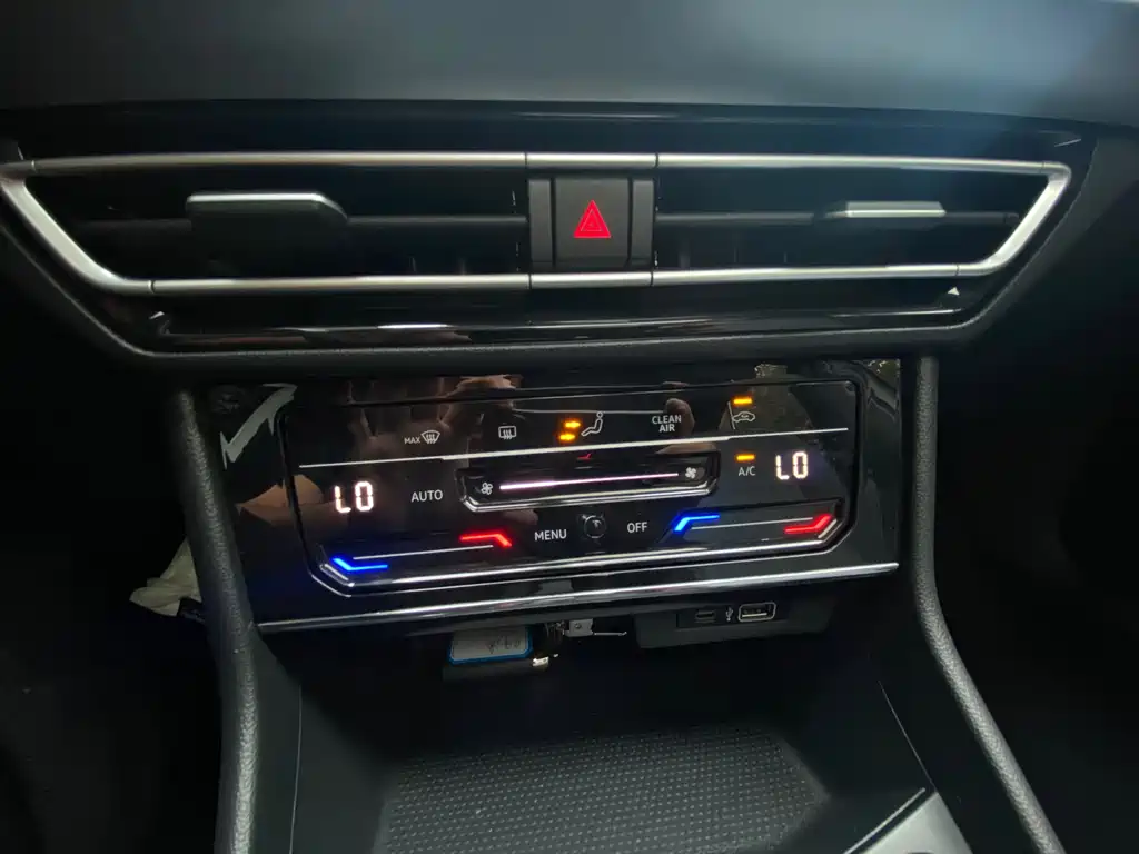 Volkswagen Lavida — миниатюра 18
