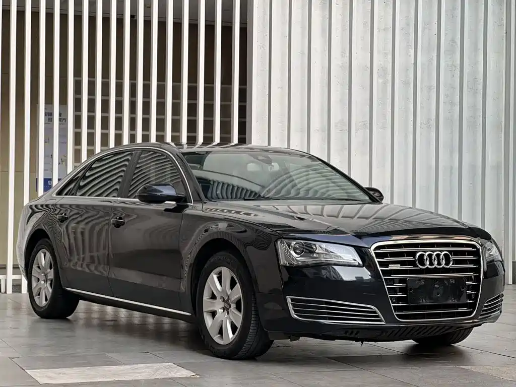 Audi A8 — миниатюра 3