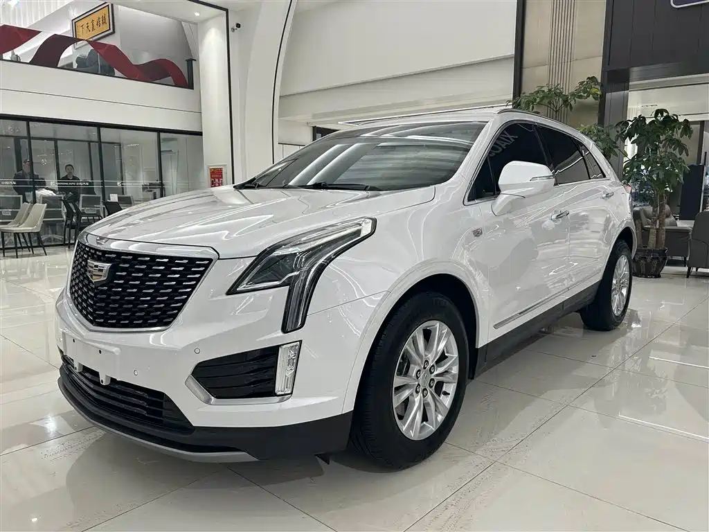 CADILLAC XT5