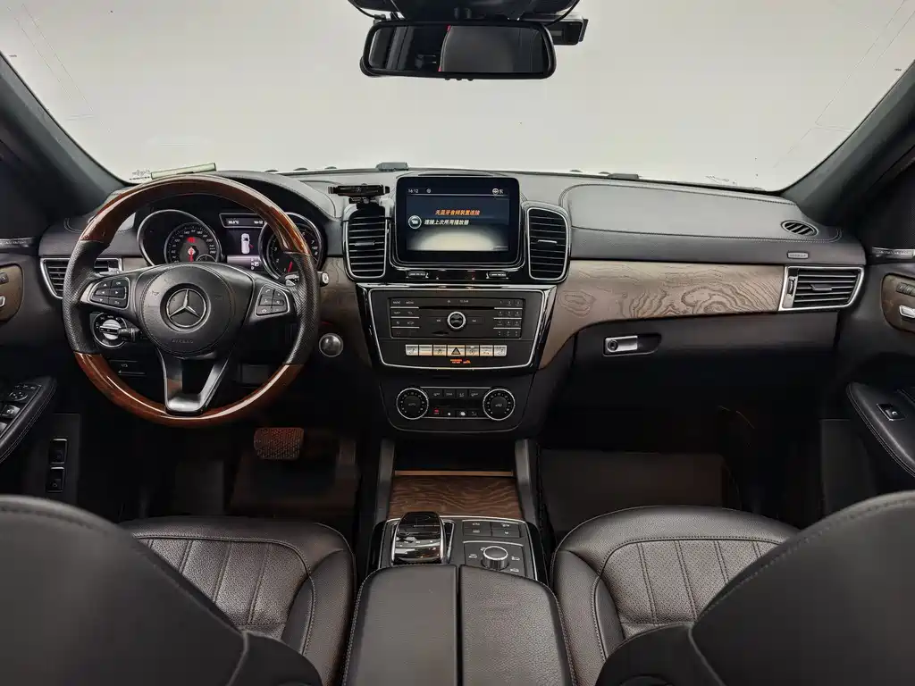 Mercedes-Benz GLS — миниатюра 6