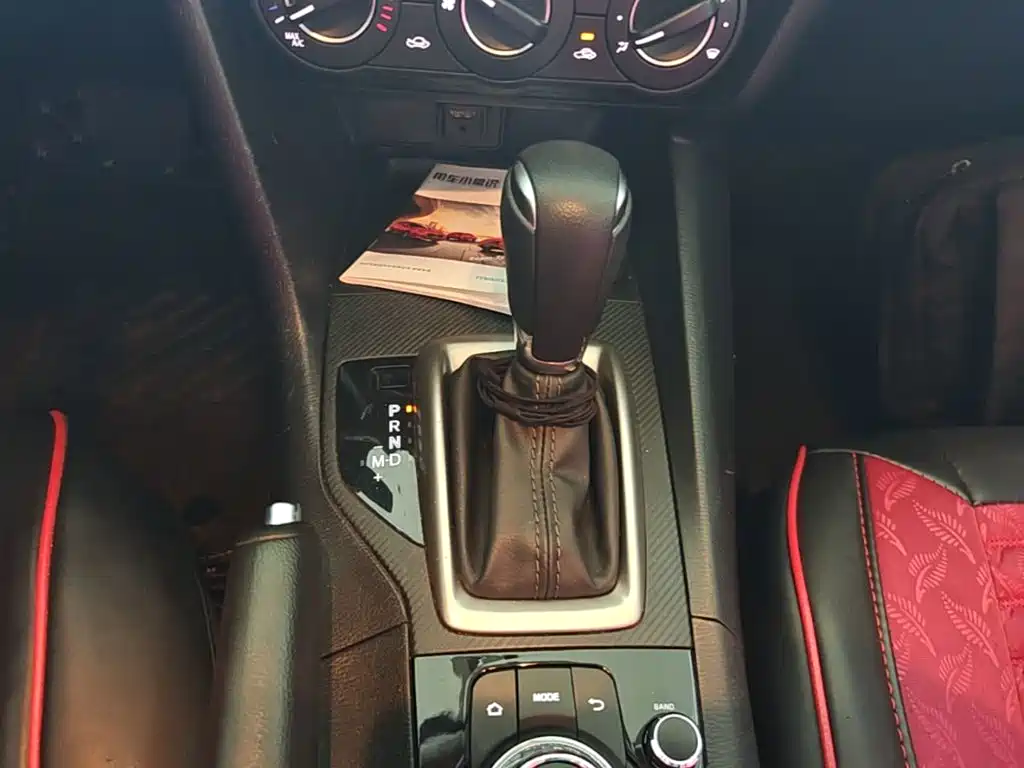 Mazda 3 Axela — миниатюра 14