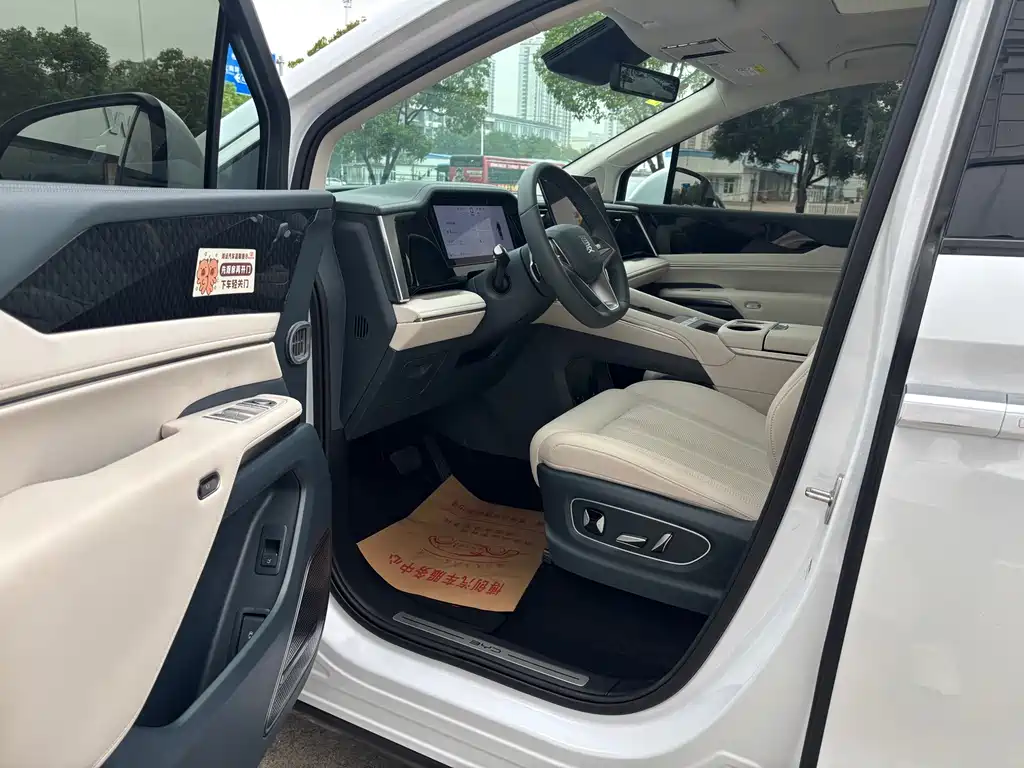 BYD Xia — миниатюра 11