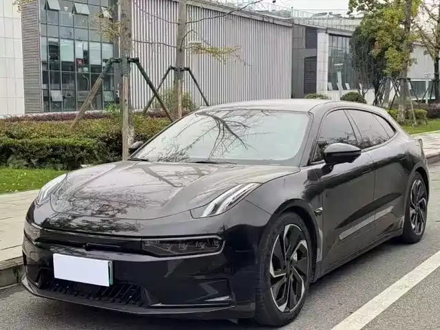 Zeekr 001