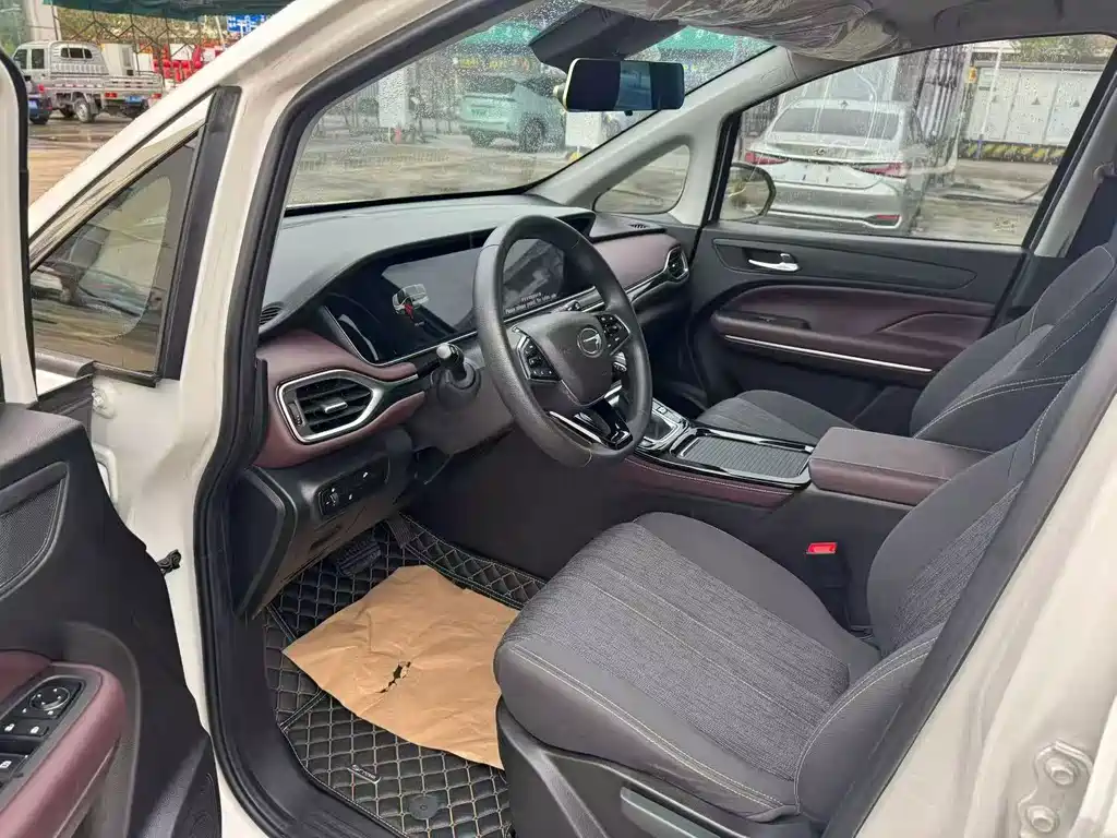 GAC Motor Trumpchi M6 — миниатюра 4
