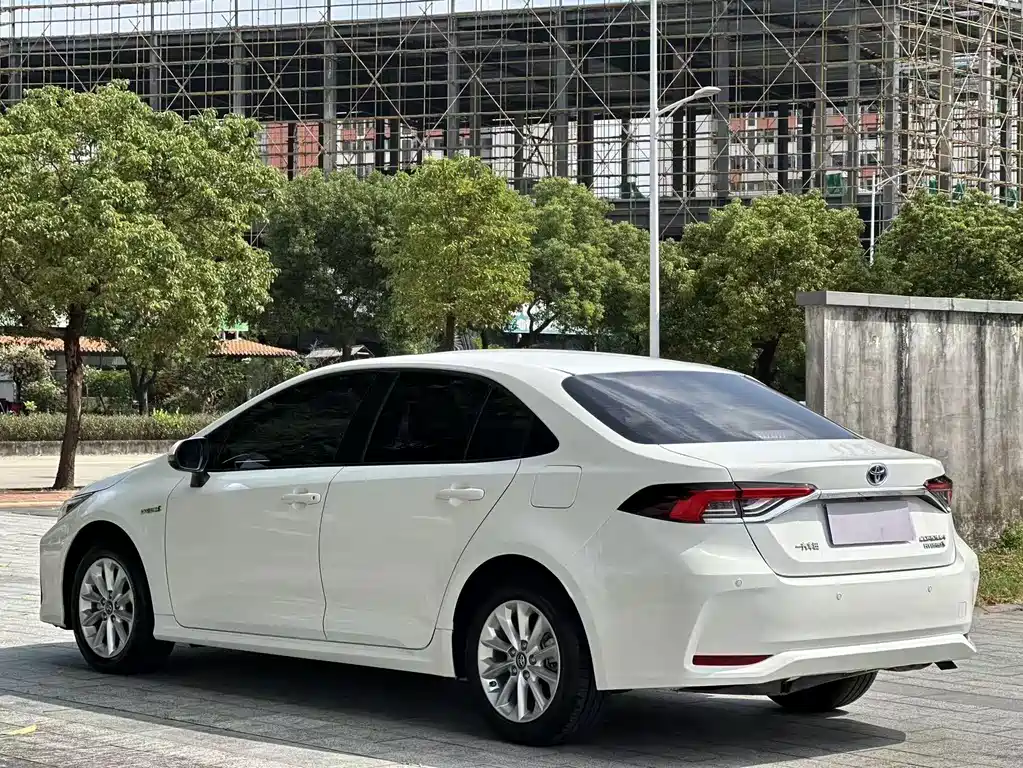 Toyota Corolla — миниатюра 7