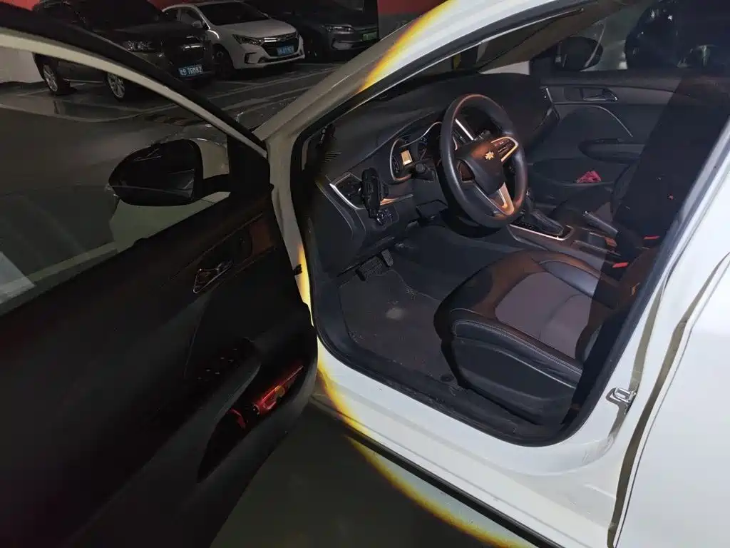 Chevrolet Cavalier — миниатюра 12