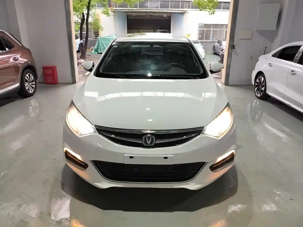 Changan Eado XT — миниатюра 3