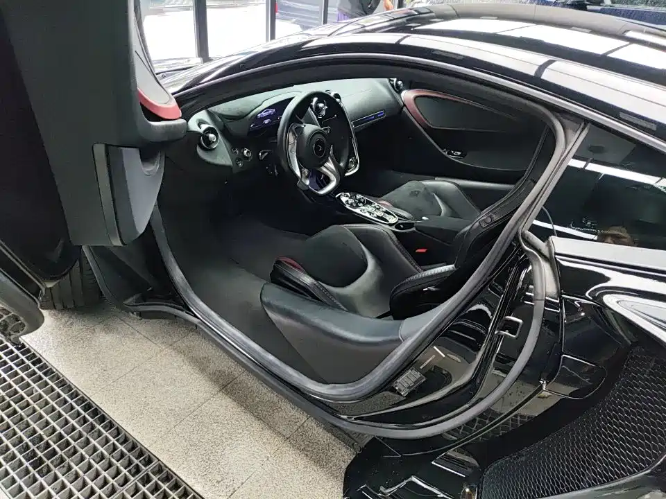 McLaren GT 2023 4.0T