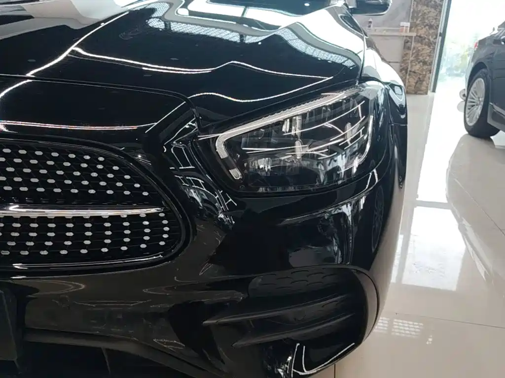 Mercedes-Benz E-Class — миниатюра 24