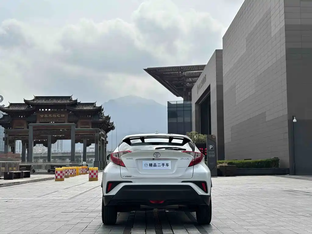Toyota C-HR — миниатюра 8