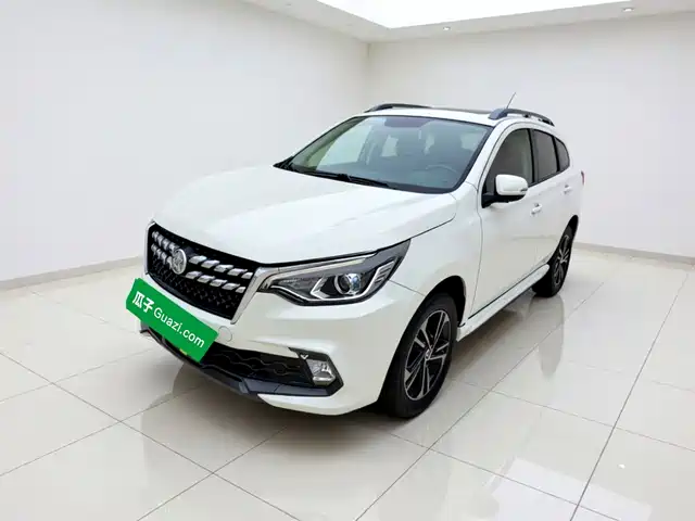 Venucia T70