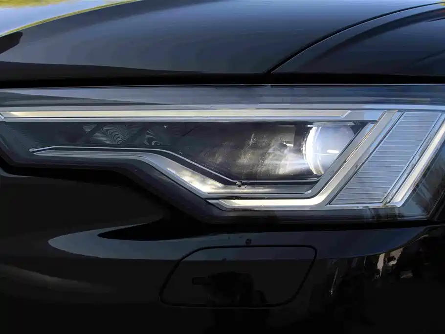 Audi A6L — миниатюра 13
