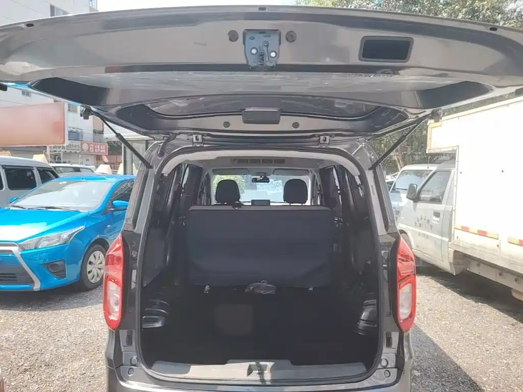 Wuling Hongguang EV — миниатюра 19