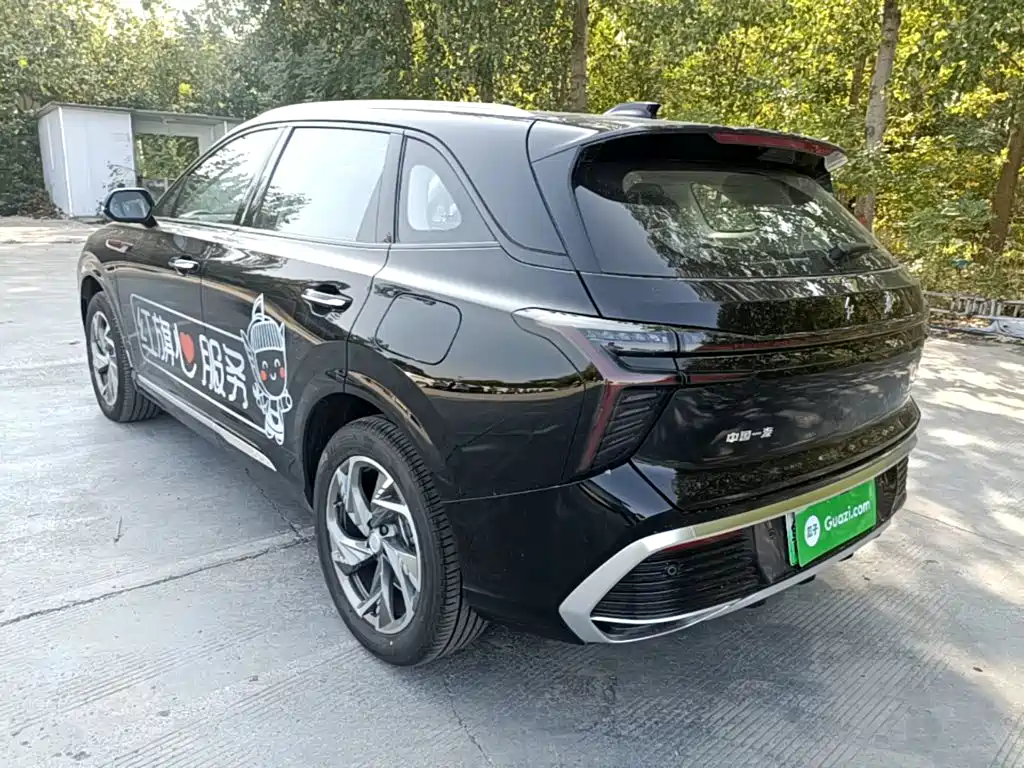 Hongqi Hongqi HS3 PHEV — миниатюра 5