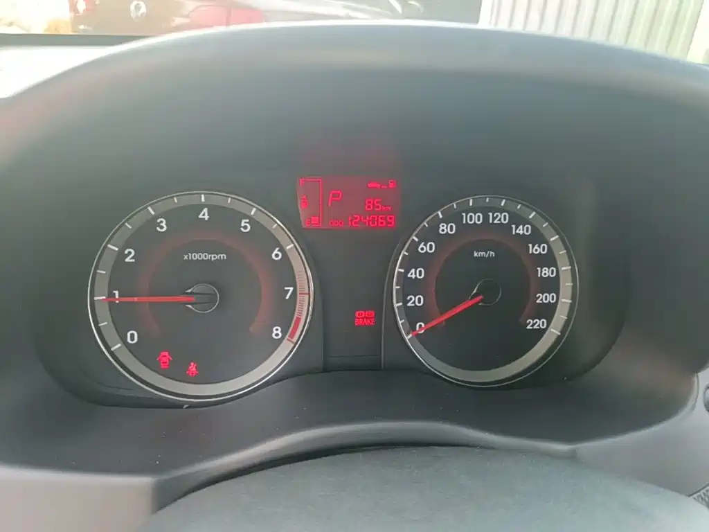 Hyundai Verna — миниатюра 12
