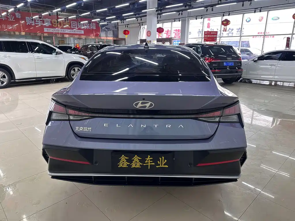 Hyundai Elantra — миниатюра 4