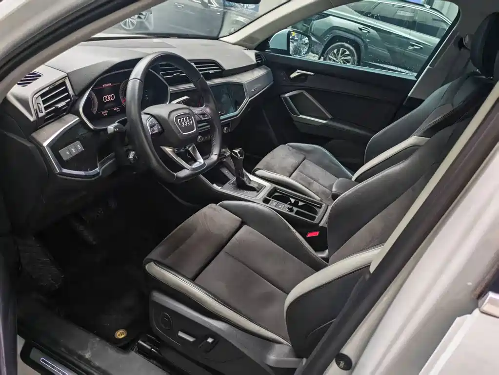 Audi Q3 — миниатюра 12