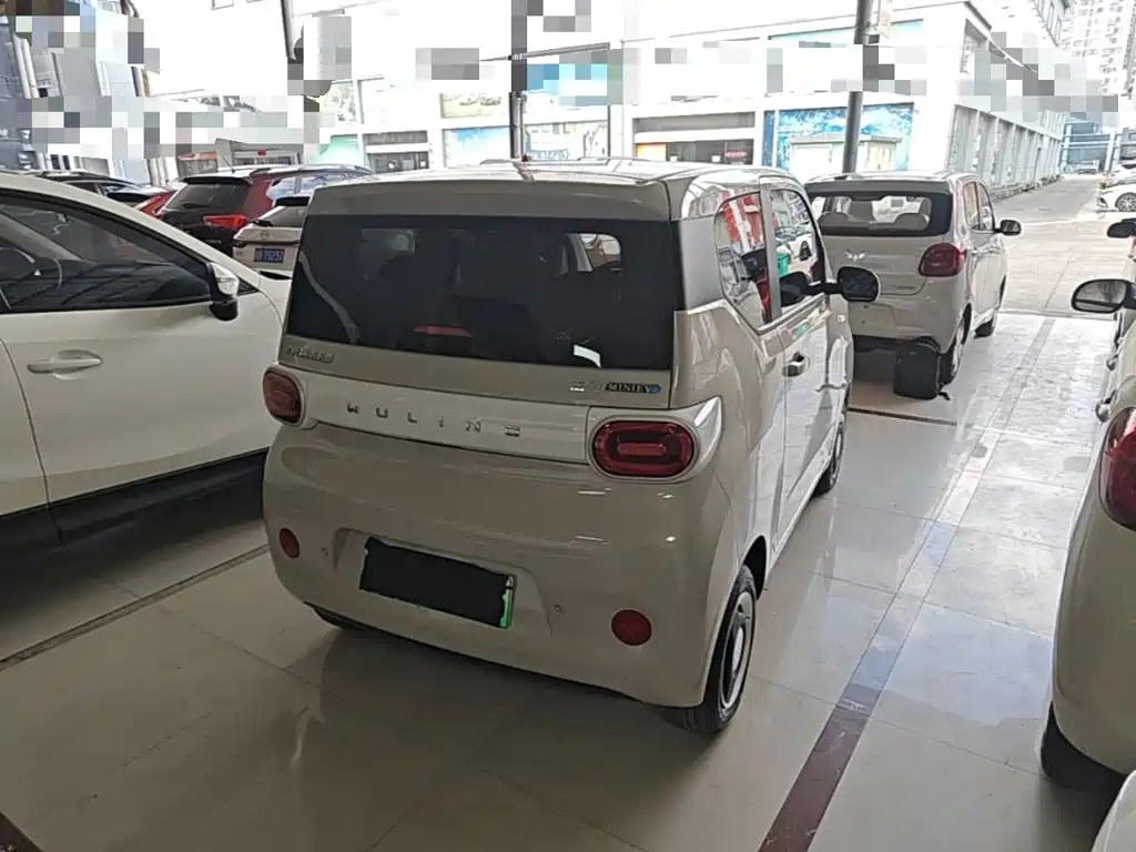 Wuling MINIEV — миниатюра 7
