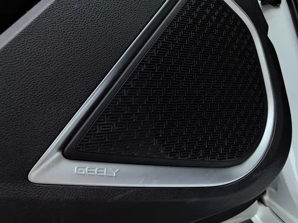Geely Emgrand — миниатюра 22