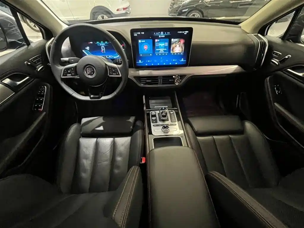 BYD Tang 2019 DM 2.0T 7 мест VI